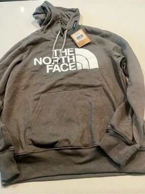 The North Face Pullover Hoodie Men’s Medium Gray Logo Sweatshirt NWT